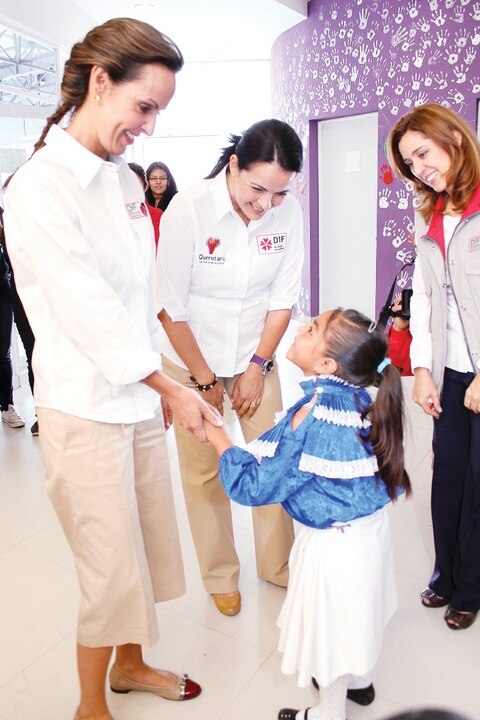 Visita titular del DIF centros  de ayuda