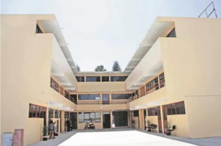 Universidades de Morena becan sin exigir promedio