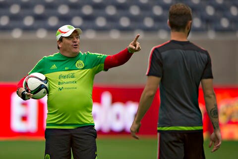 Herrera ahora probará 4-4-2