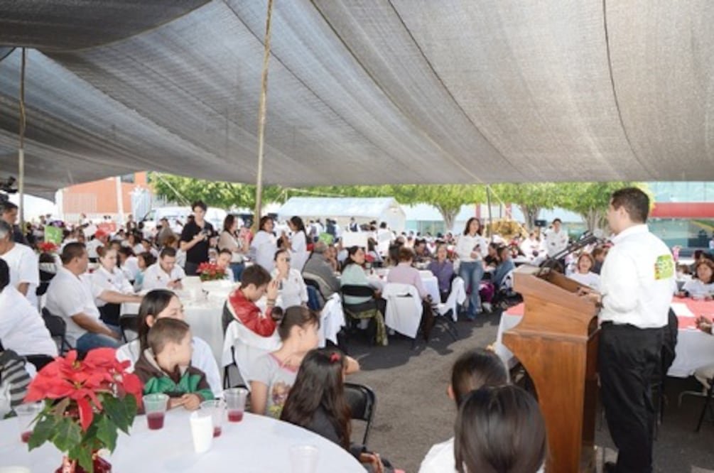 Presentan a primeros auditores sociales