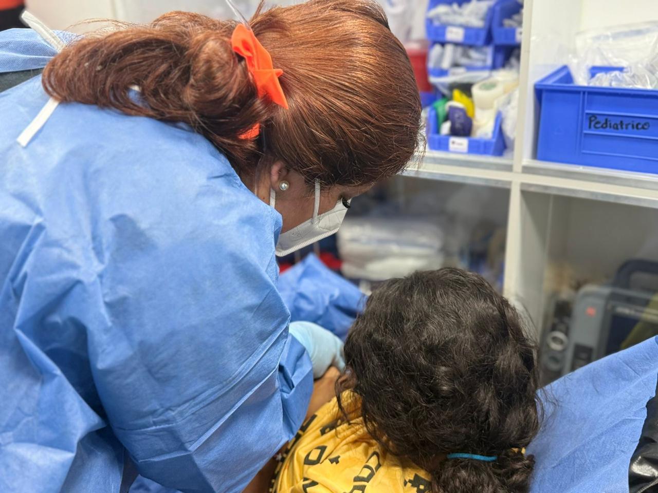 Atiende Protección Civil de El Marqués parto fortuito en La Pradera; madre y bebé son trasladadas al hospital