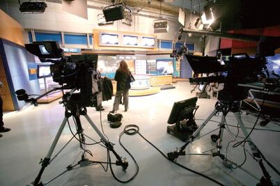 Legislación en telecom crea nuevo duopolio