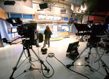 Legislación en telecom crea nuevo duopolio