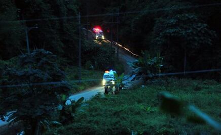Termina rescate de 13 personas atrapadas en cueva de Tailandia; todos a salvo