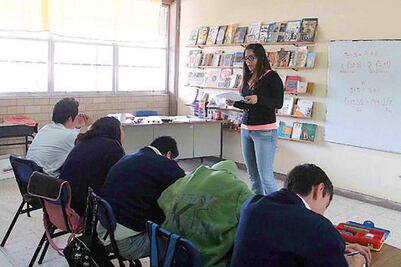 Usebeq promete resolver el déficit de profesores en aulas