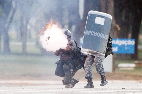 Emergencia en Manaos; riesgo de inundación