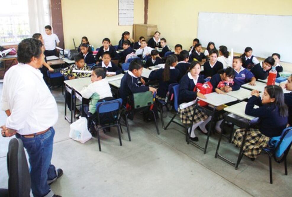 Ven positivo que maestros se hagan exámenes psicológicos