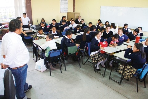 Ven positivo que maestros se hagan exámenes psicológicos