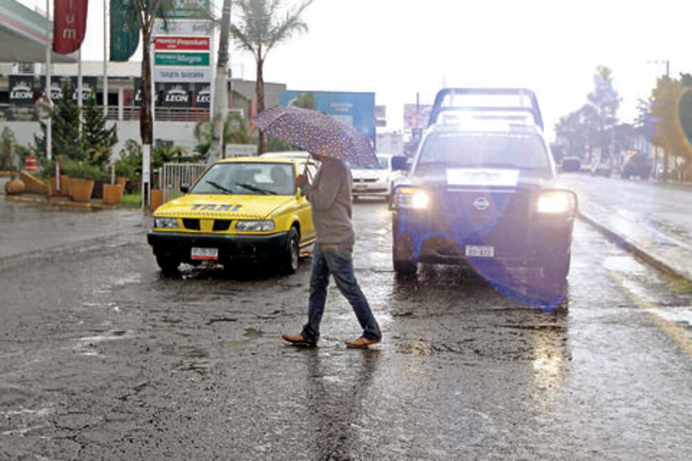 Descartan contingencias por intensa lluvia en la capital