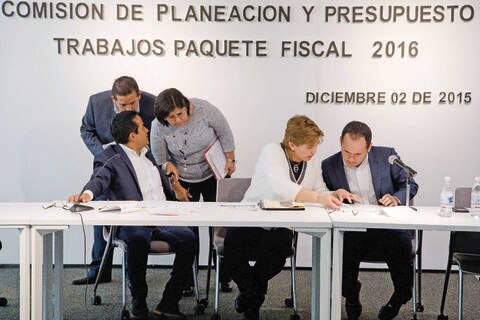 Avalan distribución de recursos federales