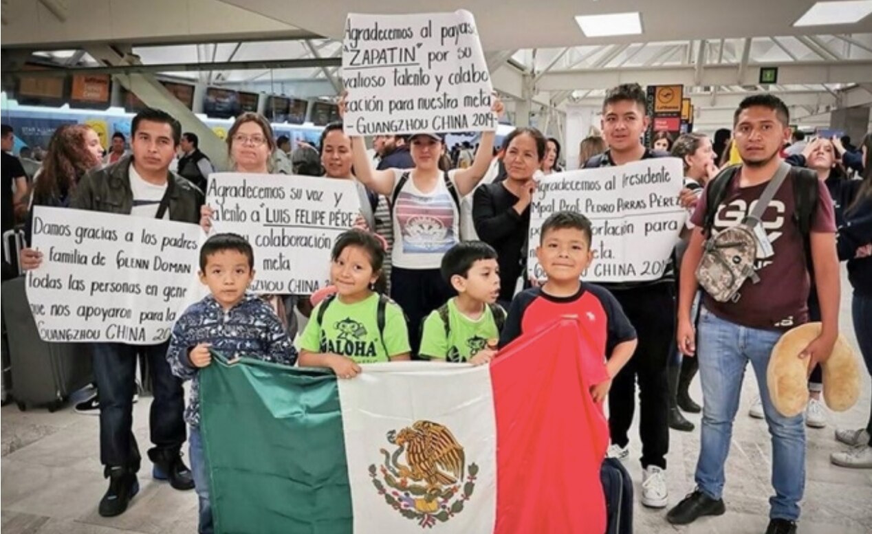 Niños matemáticos de Hidalgo ganan primeros lugares de competencia en China