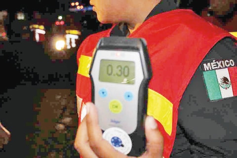 Aplican alcoholímetro por vacaciones