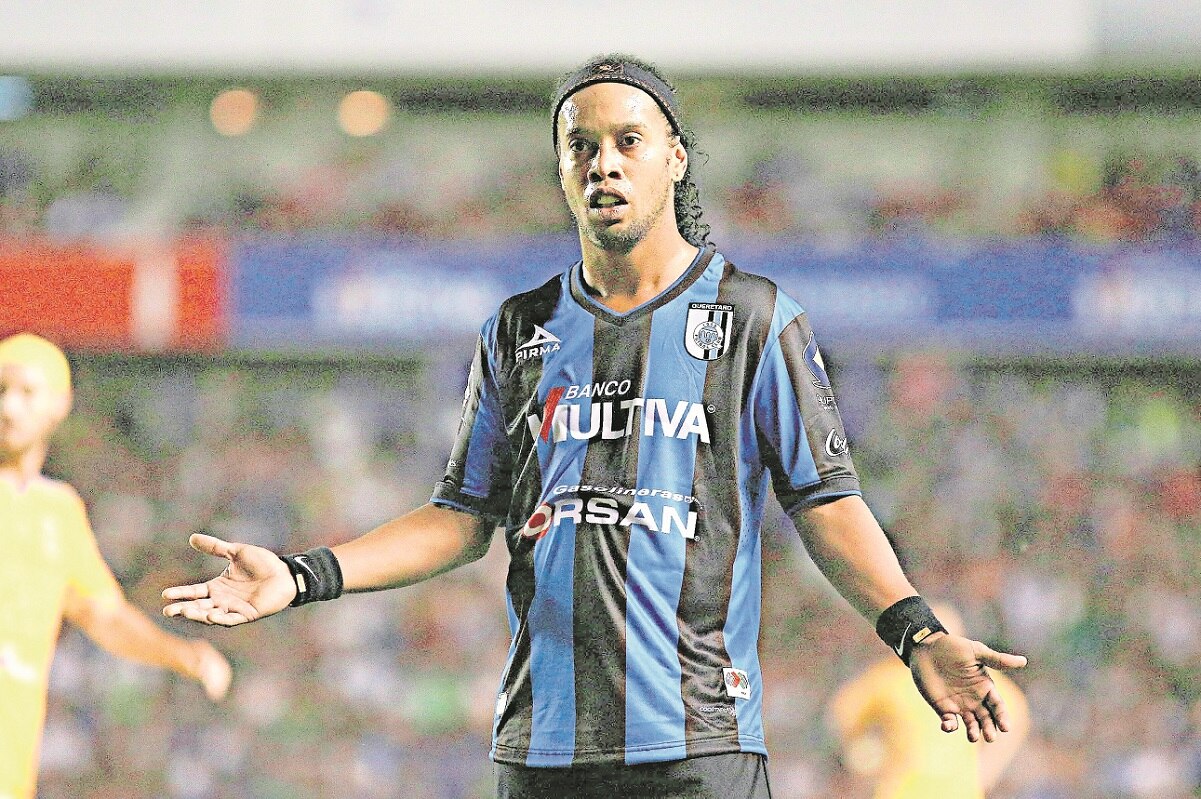 "Jamás pensé que pasaría algo así en Querétaro", dice Ronaldinho sobre violencia en el estadio Corregidora