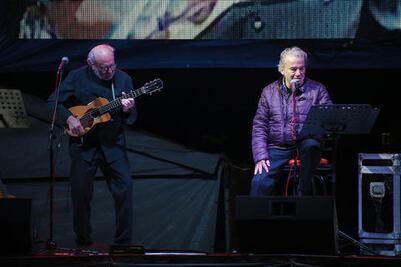 Óscar Chávez lleva los clásicos a El Pueblito