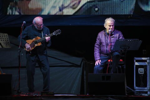 Óscar Chávez lleva los clásicos a El Pueblito