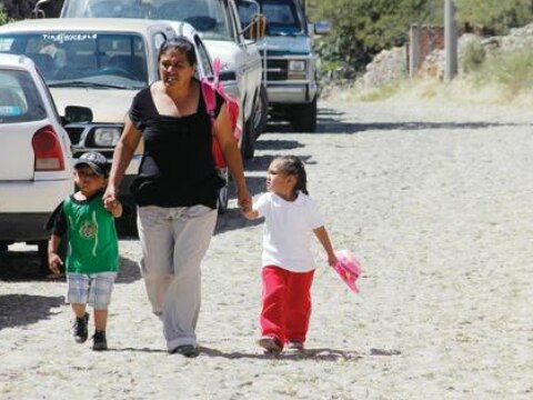 Edifican casa de salud en SJR