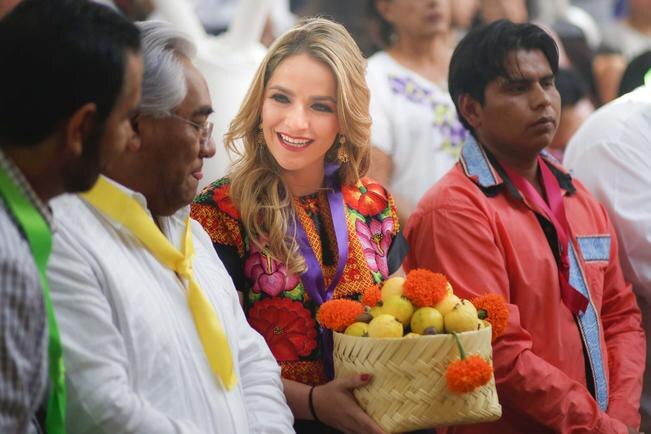 ¡Vivan las culturas populares y los pueblos indígenas!