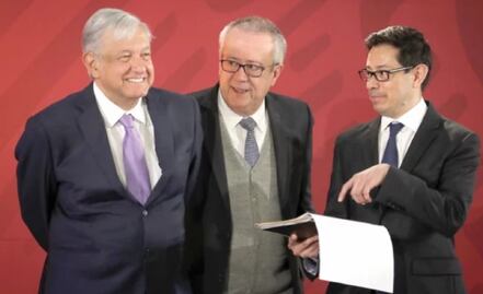 Bancos y calificadoras batean plan de AMLO para rescatar Pemex