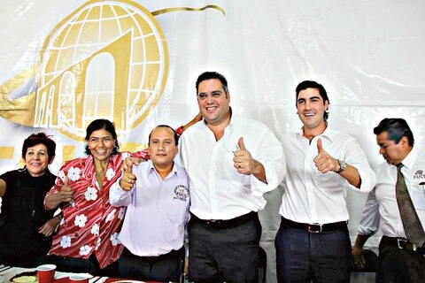 Apoyan comerciantes a Pozo para alcaldía