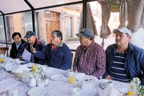 Se quejan por entrega de permisos del IQT