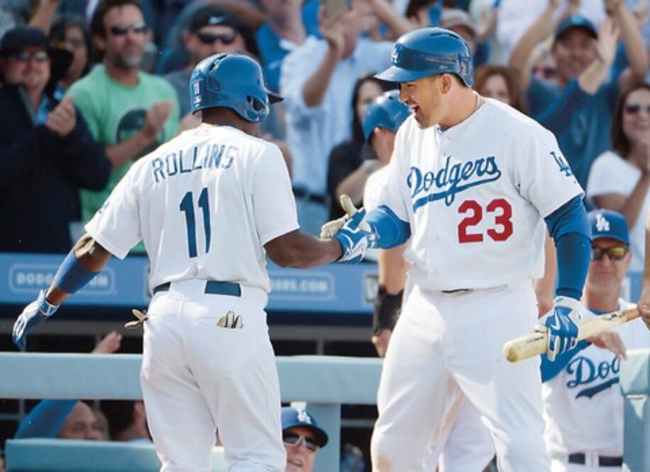 Rollins impulsa a los Dodgers