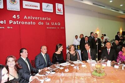 Respalda Calzada a Patronato de la UAQ