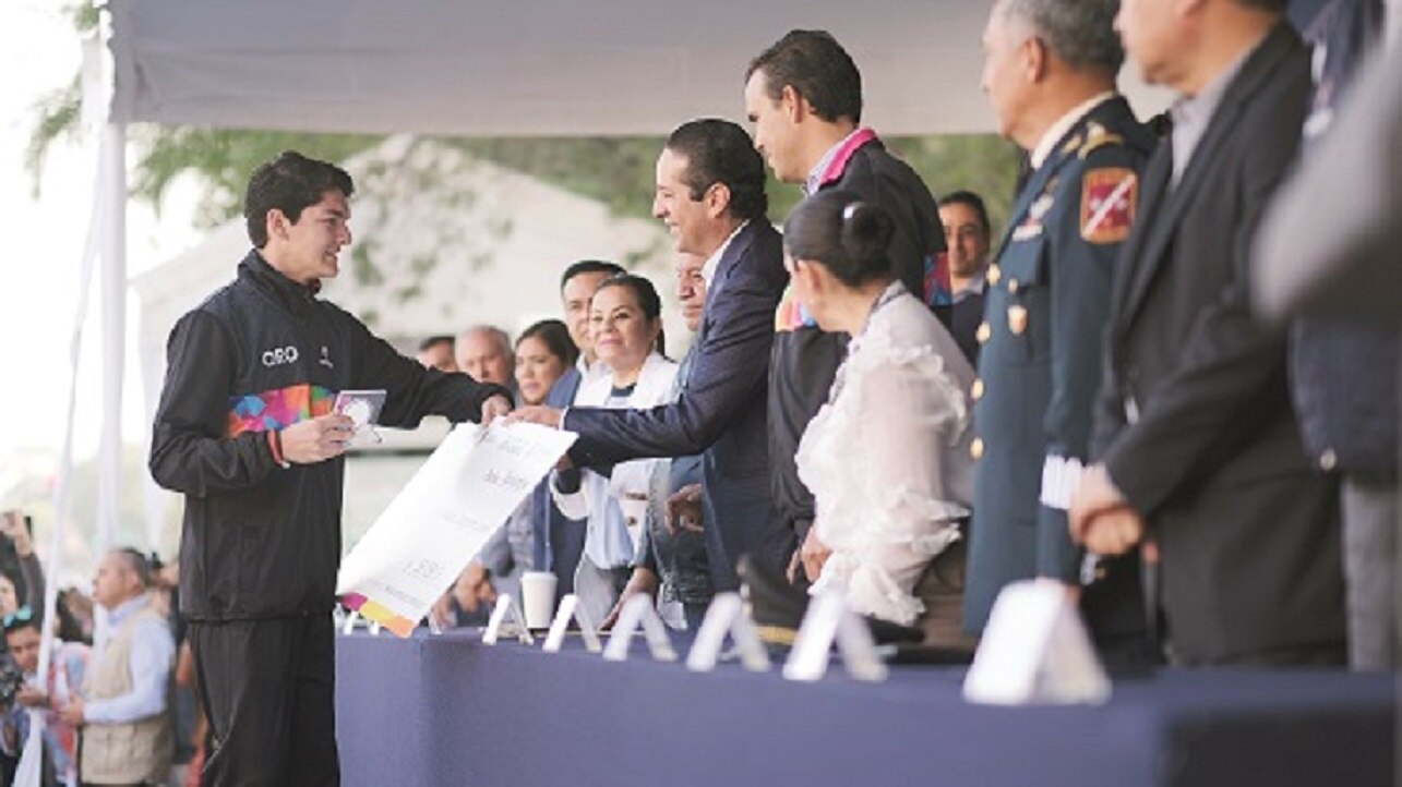 Los galardones se entregaron en el desfile de la Revolución Mexicana (Foto: Especial)
