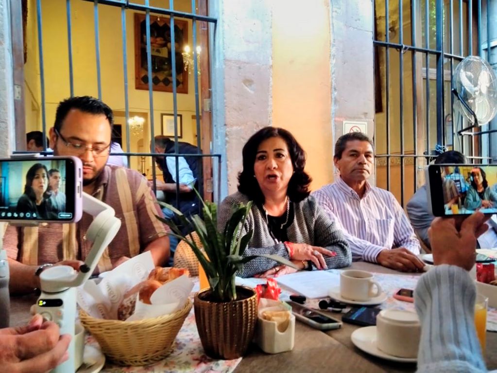 Beatriz Robles pide terminar con detenciones de artesanos del Centro Histórico de Querétaro