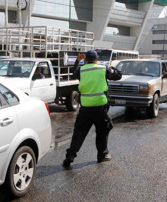 Agentes viales podrán emitir sanciones