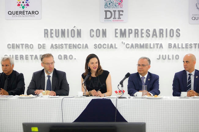 Buscan apoyo para centro Carmelita Ballesteros