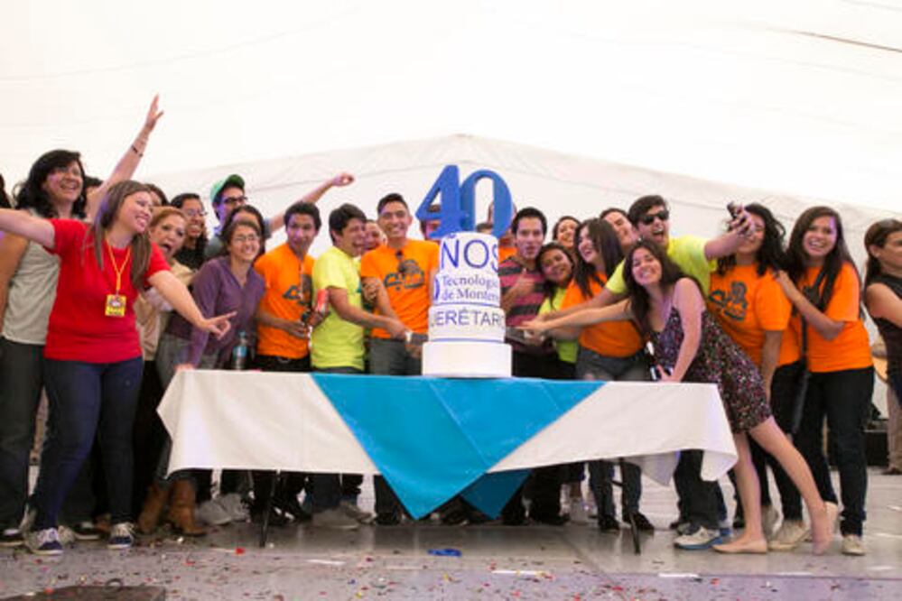 Celebran 40 años de formar jóvenes