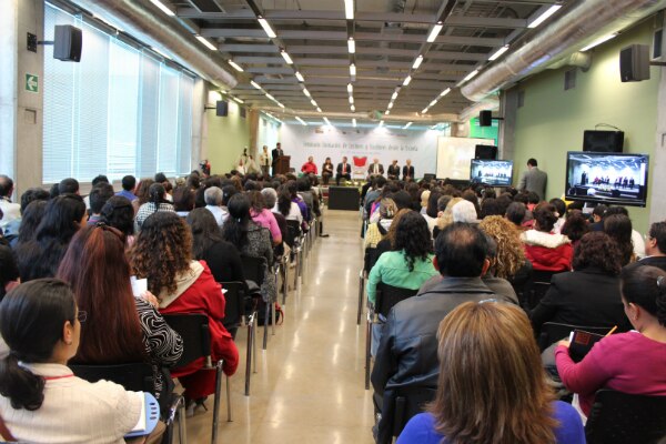 Inauguran seminario de lectura y educación