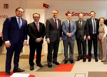 Mauricio Kuri se reúne con directivos del Banco Santander