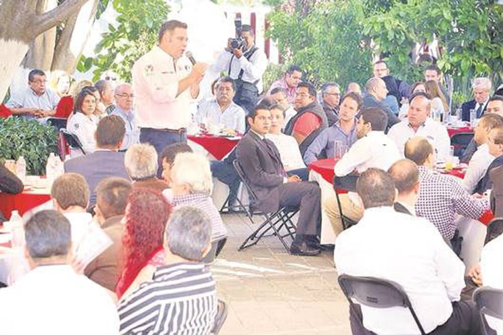 Presenta plan de infraestructura