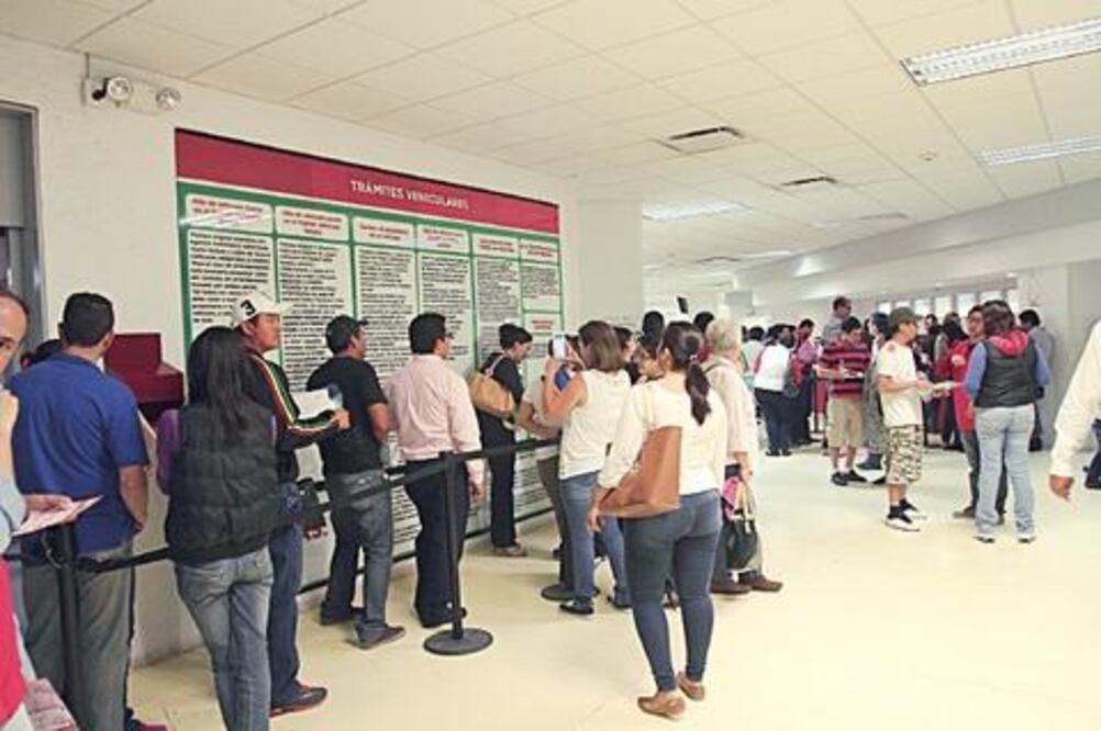 Consideran positivo regresar al cobro de tenencia vehicular