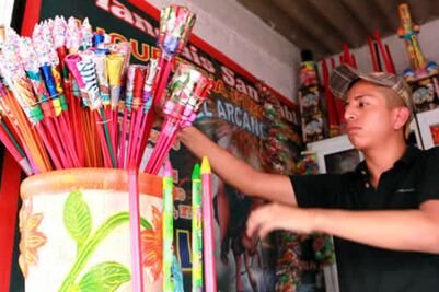 Triplican precio de permisos pirotécnicos