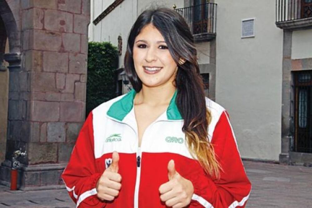 Paola Pliego cumple en Senegal