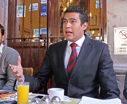 Celebran reunión por robo a trenes