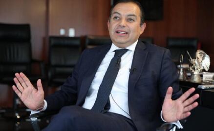 Tribunal revoca expulsión de Ernesto Cordero