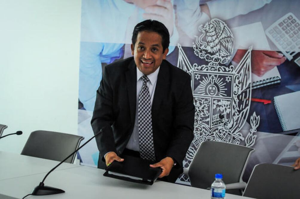 Alcaldes o encargados de finanzas tendrán que explicar por qué tienen “números rojos” según el Sistema de Alertas, dijo el diputado Eric Salas. (RICARDO LUGO. EL UNIVERSAL)