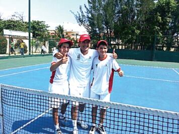 Raquetas aportan oro al medallero