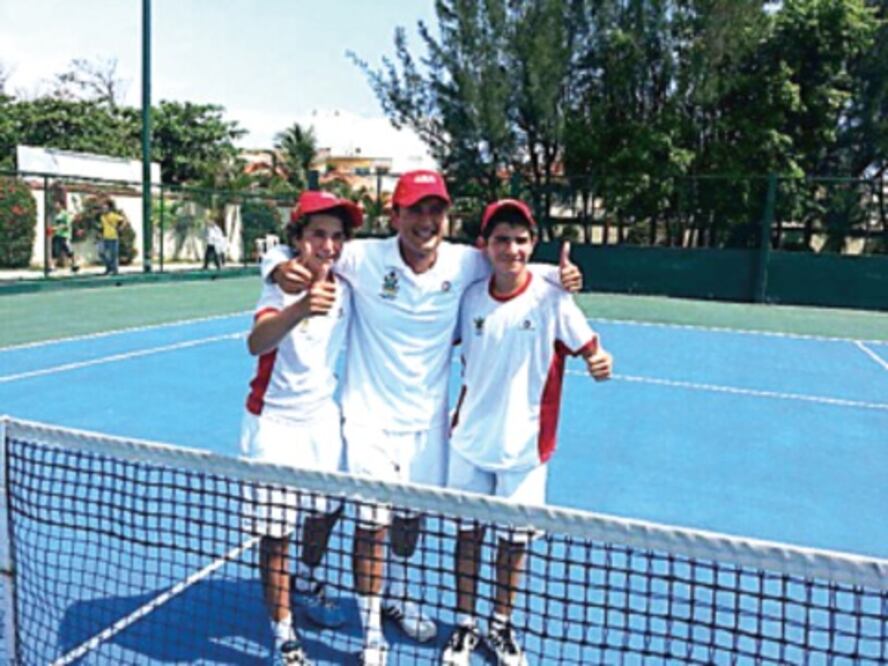 Raquetas aportan oro al medallero