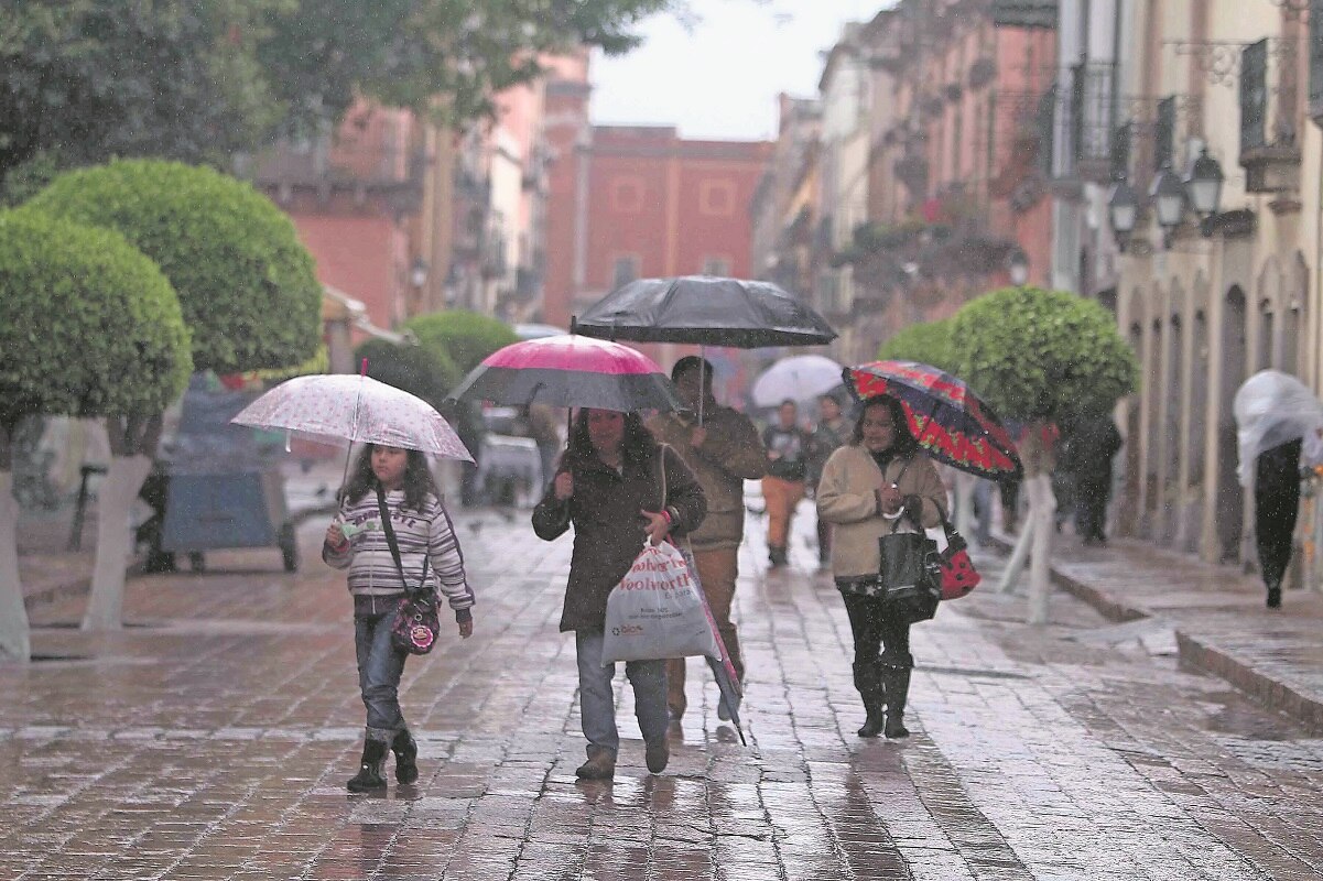 Saca el paraguas porque lloverá toda la semana en Querétaro