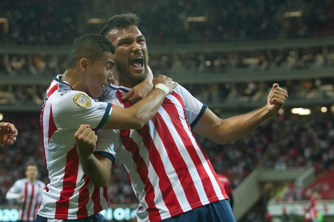 Chivas cumple con su misión