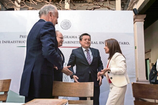 Ocho delegados federales ganan más que el gobernador