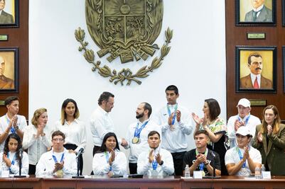 Deportistas queretanos ganan 17 preseas en Juegos Centroamericanos y del Caribe