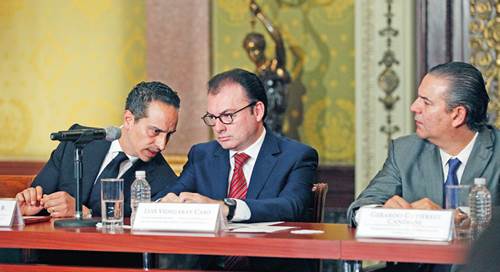 Evaden mil 500 mdp en contrabando textil