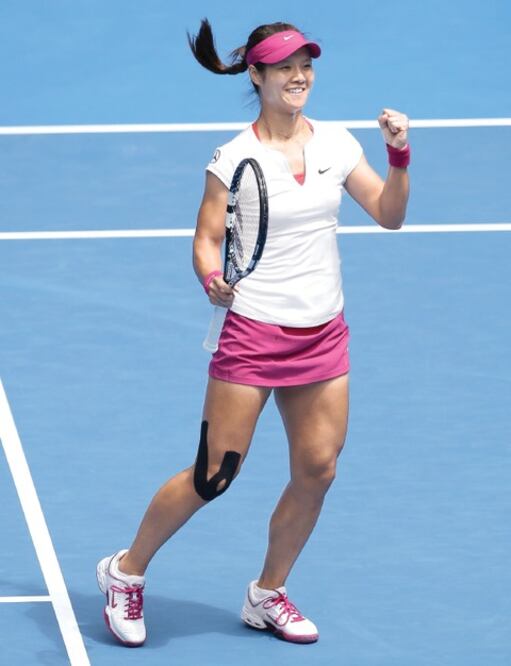 Li Na apalea a Pennetta en el Abierto