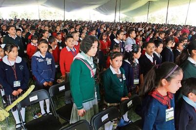 Corregidora invierte en la educación 