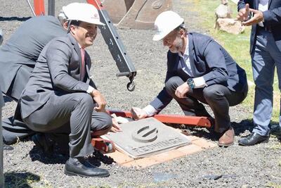 Ponen primera piedra de hangar Redwings